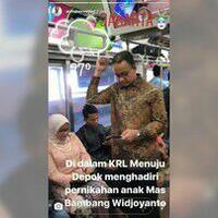 anies-pamer-ke-kondangan-naik-krl