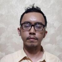 pemuda-terbodoh-di-bulan-januari-jatuh-pada-orang-ini