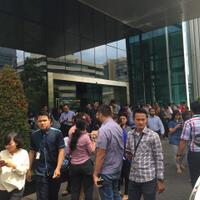 jakarta-turut-diguncang-gempa-bumi-ini-foto-fotonya
