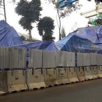 rois-julianto-loncat-dari-ketinggian-6-meter-saat-beton-seberat-80-ton-ambruk