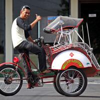 sandi-sebut-ada-korporasi-tawarkan-becak-listrik