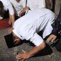 jokowi-jadi-imam-salat-di-afghanistan-presiden-ghani-makmum