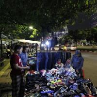 pkl-di-trotoar-sudirman-liar-pkl-tanah-abang-tidak