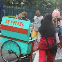 pedagang-di-jalan-sudirman-minta-tempat-seperti-pkl-tanah-abang