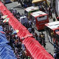 sandi-janji-prioritaskan-pendapatan-sopir-angkot