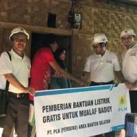 listrik-gratis-bagi-mualaf-baduy-pln-akui-salah-bawa-spanduk