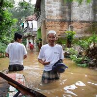 sandi-sebut-warga-kampung-arus-bersedia-direlokasi