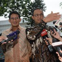 pak-sandi-pak-anies-maunya-istilah-naturalisasi-bukan-normalisasi