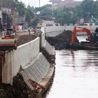 naturalisasi-sungai-ala-anies-vs-normalisasi-versi-sandi