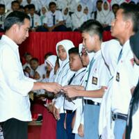 melalui-kip-presiden-ingin-semua-anak-indonesia-bisa-bersekolah