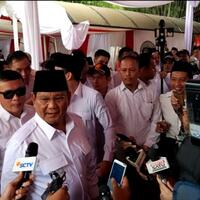 prabowo-irit-bicara-sebelum-acara-hut-ke-10-gerindra