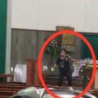 terjadi-penyerangan-di-gereja-st-lidwina-sleman