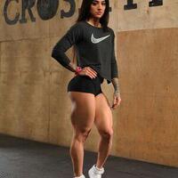 foto-pesona-bakhar-nabieva-binaraga-cantik-yang-dijuluki-si-bokong-besi