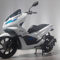 bakal-ada-skutik-gambot-lagi-selain-honda-pcx-150