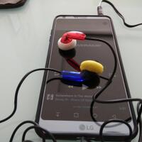 official-lounge-lg-g6-big-screen-smaller-body-water-proof--capture-all-at-once