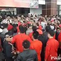 sidang-putusan-pencemaran-nama-baik-pdip-berakhir-ricuh