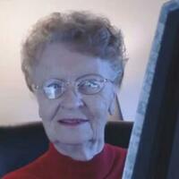 keren-nenek-80-tahun-ini-aktif-main-game-dan-posting-video-di-youtube