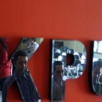 tiga-calon-bupati-ditangkap-kpu-tak-akan-ubah-peraturan