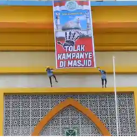 sejumlah-ormas-di-ntb-memasang-spanduk-tolak-kampanye-di-tempat-ibadah