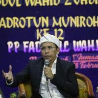 hadiri-haul-di-grobogan-tgb-tekankan-pentingnya-ukhuwah