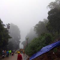 kisah-mendebarkan-agus-yang-nyaris-tertimbun-longsor-puncak