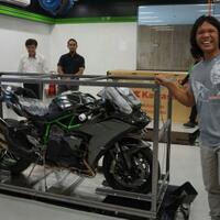 cerita-satu-satunya-orang-indonesia-yang-punya-ninja-h2-carbon