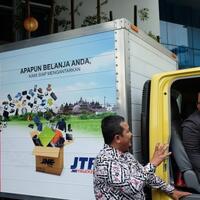 bukalapak-dan-jne-siapkan-layanan-trucking-untuk-pelapak-yang-volumenya-banyak