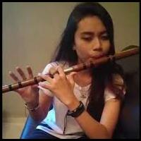 5-alat-musik-yang-bikin-wanita-lebih-seksi