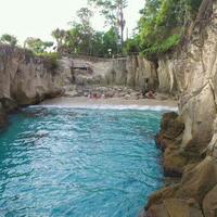 selain-bunaken--ini-pantai-cantik-yang-lagi-hits-di-sulawesi-utara