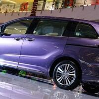 warna-bisa-bikin-harga-new-honda-odyssey-berbeda
