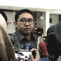 fadli-akan-polisikan-penyebar-hoax-foto-dirinya-dengan-admin-mca