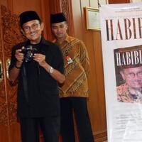 kesehatan-bj-habibie-menurun-akibat-kelelahan
