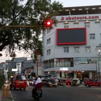 dalih-abu-tours-soal-pajak-progresif-tak-masuk-akal