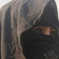 jawaban-umi-pipik-saat-diingatkan-netizen-agar-tak-upload-foto-bercadarnya