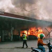 ledakan-dan-kebakaran-di-spbu-berbek-waru-sidoarjo-1-tewas-4-luka-luka
