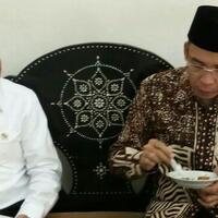 moeldoko-dan-tuan-guru-bajang-duduk-bareng-bahas-apa