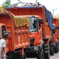 warga-teriak-bau-sampah-saat-sandi-datang-ke-bantar-gebang