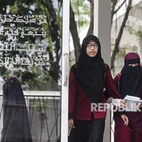 melarang-mahasiswi-bercadar-melanggar-sila-pertama-pancasila