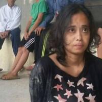 ustad-saat-salat-subuh-di-masjid-ditusuk-wanita-diduga-gila