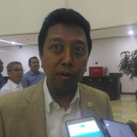 romi-makin-lengket-dengan-jokowi