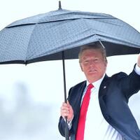 trump-ingin-militer-as-bentuk-pasukan-antariksa