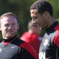 tingkah-konyol-legenda-mu-melihat-gol-lionel-messi-ke-gawang-chelsea-ini-videonya