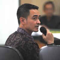 kpk-siapkan-agenda-pemeriksaan-zumi-zola