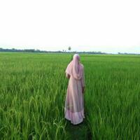 bidadari-ku-yang-terluka-dalam-lembah-penuh-duri