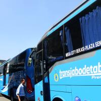 penurunan-tarif-bus-premium-diharap-bukan-sekadar-promo