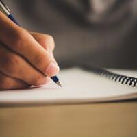 ketika-semua-orang-bisa-bercerita-lewat-puisi-di-hari-puisi-sedunia