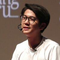 waduh-beredar-foto-iqbaal-pemeran-dilan-1990-ikut-parade-untuk-gay-benarkah-dukung-l
