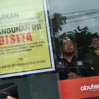 tiga-kantor-abu-tours-disita