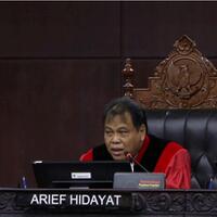 ketua-mk-diminta-legawa-mundur