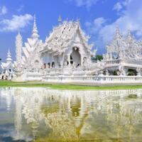 white-temple-wisata-unik-nan-ciamik-di-chiang-rai